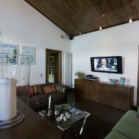 فيلة Sleeps 8 Pool